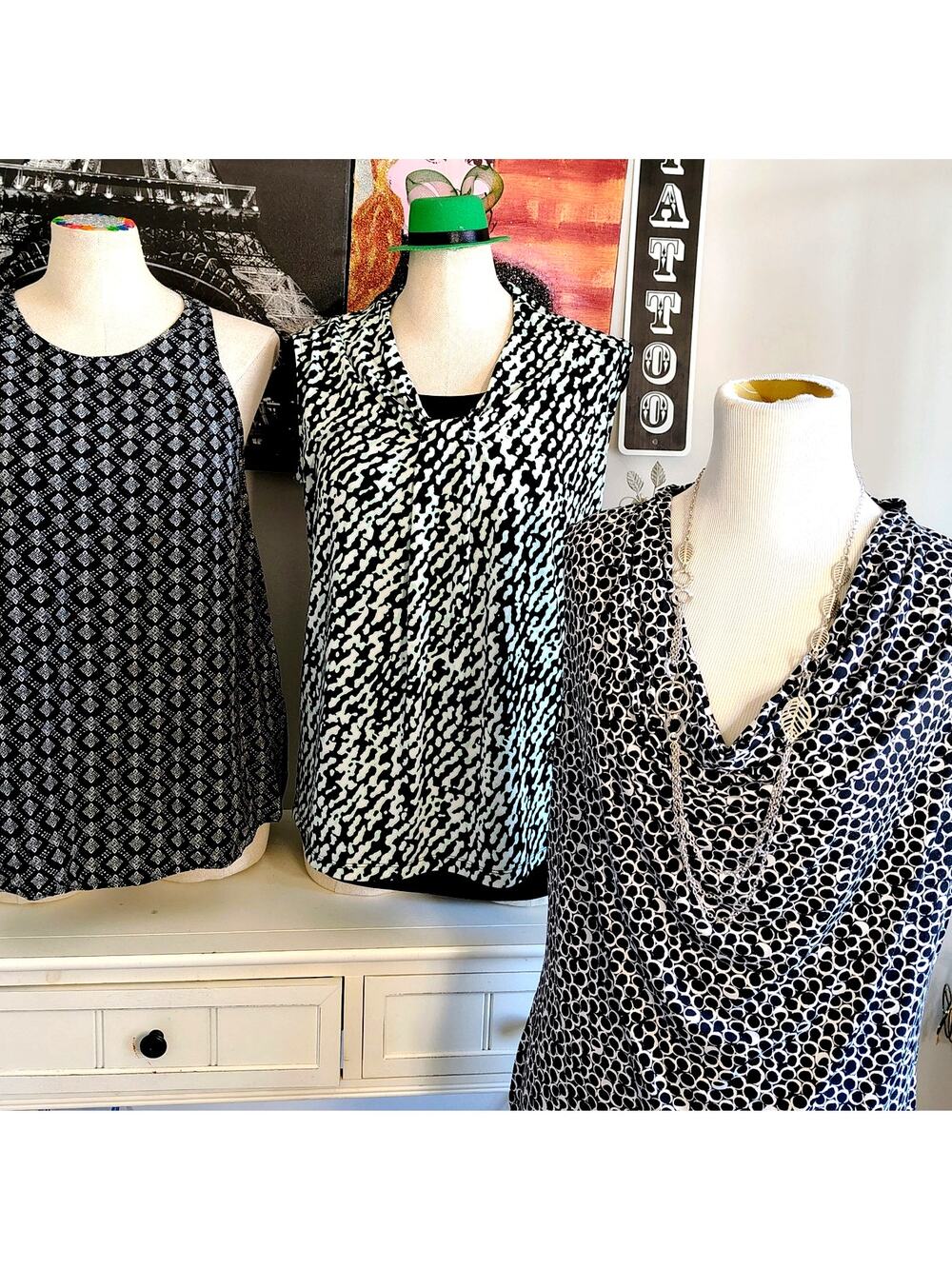 BEAUTIFUL SUMMERTIME SLEEVELESS TANK BLOUSES W/ FREE SILVERTONE NECKLACE